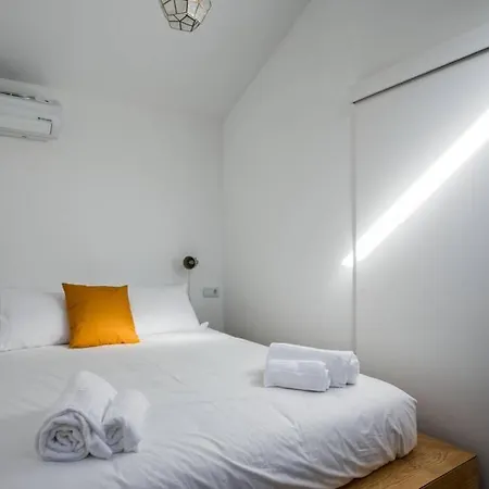 Appartamento 2 Bedroom With Ac Next To Avenida Da Liberdade *